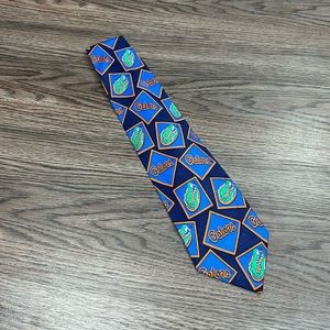 Merge Left Florida Gators Pattern Silk Tie